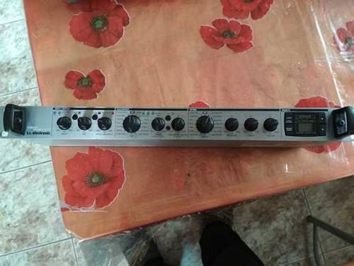 6 Процессор эффектов TC Electronic M300