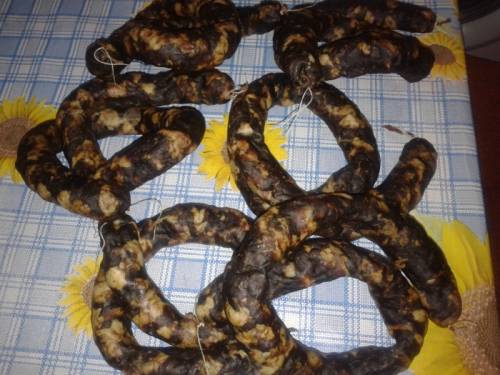 продам сыровяленную колбасу