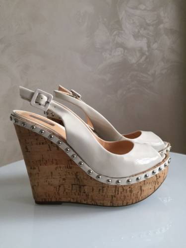 Босоножки schutz. 39 uer.
