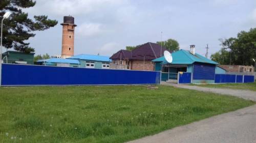 Продам базу 2500кв/м (автосервис,жилой дом и другие постройки).