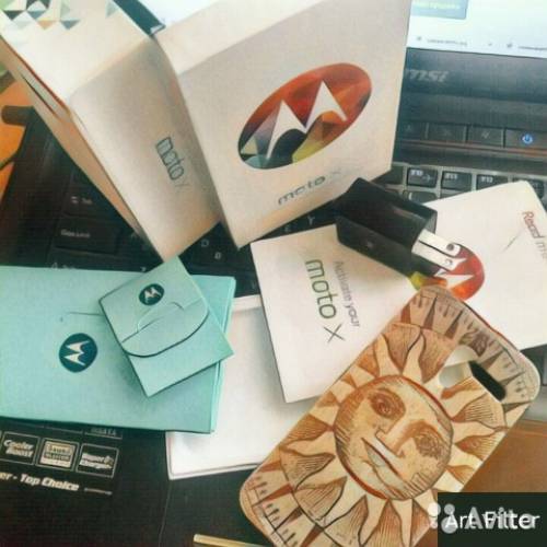 Продам Motorola Moto X 32gb XT1053
