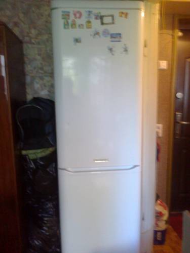 Холодильник- морозильник Hotpoint Ariston