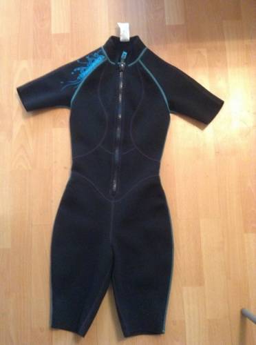Продам гидрокостюм женский Tribord