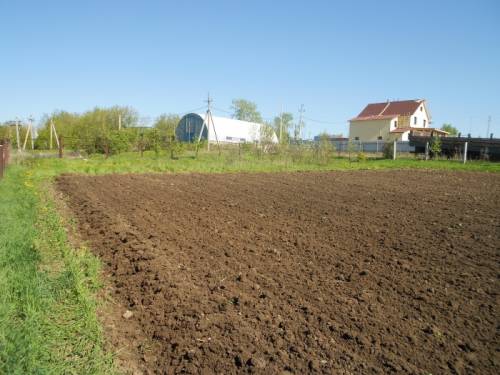 Продаю земельный участок 7 соток.