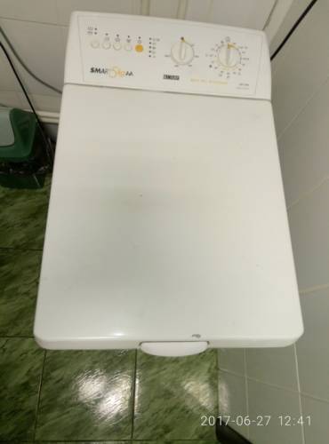 cтиральная машина zanussi на рабочая цена 3000 в хорошем состоянии