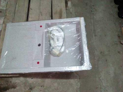 Продаю новую гранитную мойку Longran Ultra uls780.500