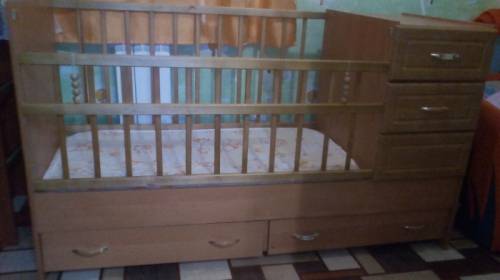 Продам детскую кроватку и матрац