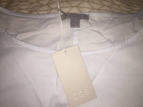 Продам футболку COS