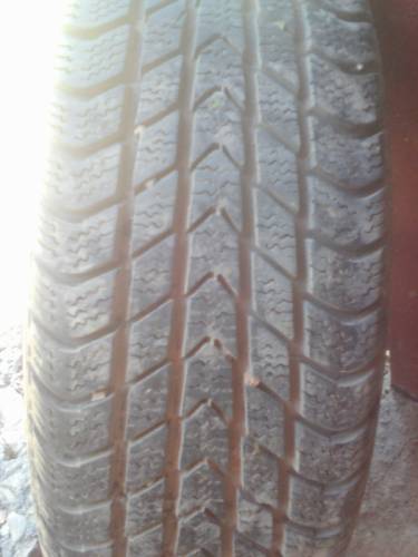 Продаю колёса зимнии kumho 
