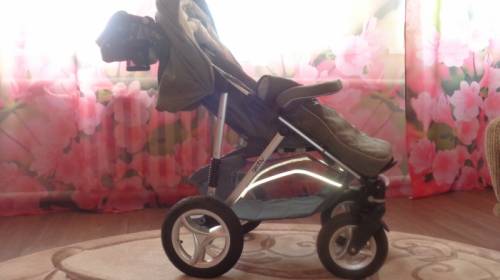 продам детскую коляску