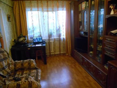 Продам 3 -х комнатную квартиру в панельном доме