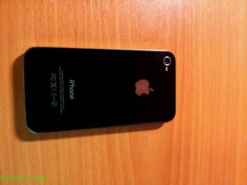 продам айфон 4s