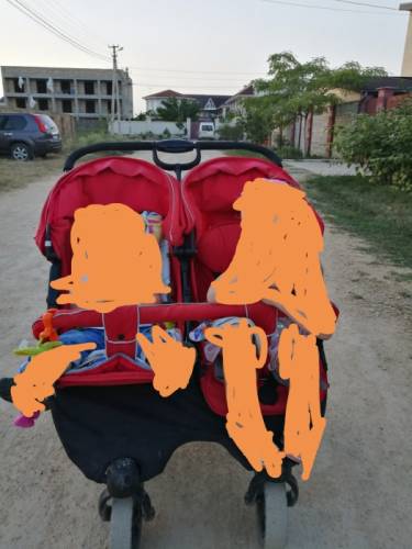 Коляска для двойни погодок прогулочная mobiliti
