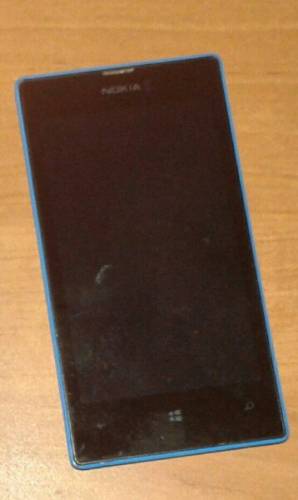Телефон “Nokia lumia 520“
