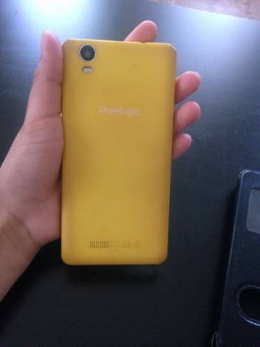 Продам телефон Prestigio