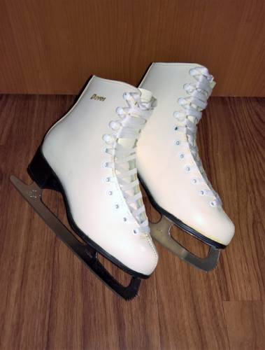 Коньки фигурные Graf Davos